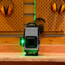 Уровень лазерный самовыравнивающийся DEKO DKLL16 в кейсе со штативом 1,2 м (16 линий, зеленый луч) фото 4