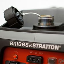 Инверторный генератор Briggs & Stratton P 2400 Inverter бак